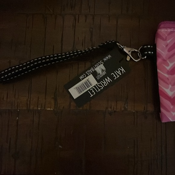 Scout wristlet - Picture 2 of 3
